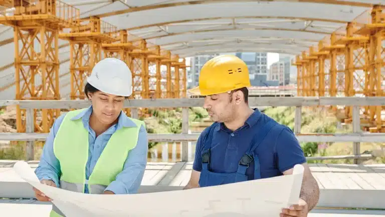 Assurance décennale : ce qui fait varier le prix pour un artisan du bâtiment