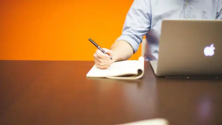 Poste de travail d'un créateur d'entreprise