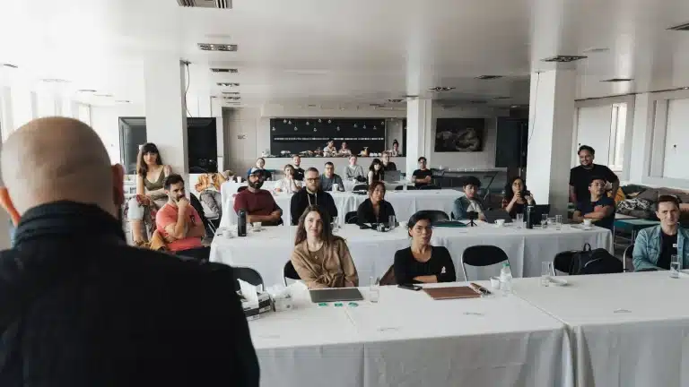 Former ses salariés dans une petite entreprise